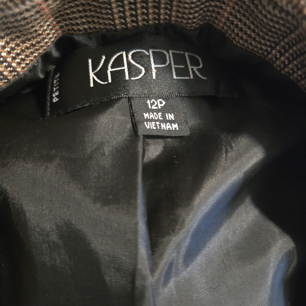 Kasper Elegant Brown Checkered Blazer